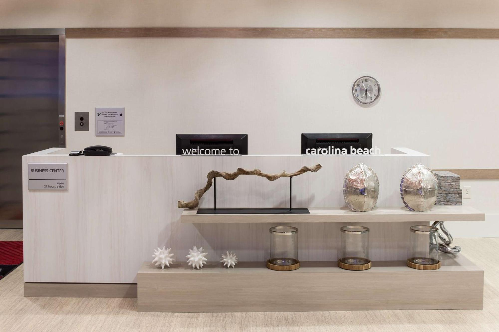 Hampton Inn & Suites By Hilton Carolina Beach Oceanfront Bagian luar foto