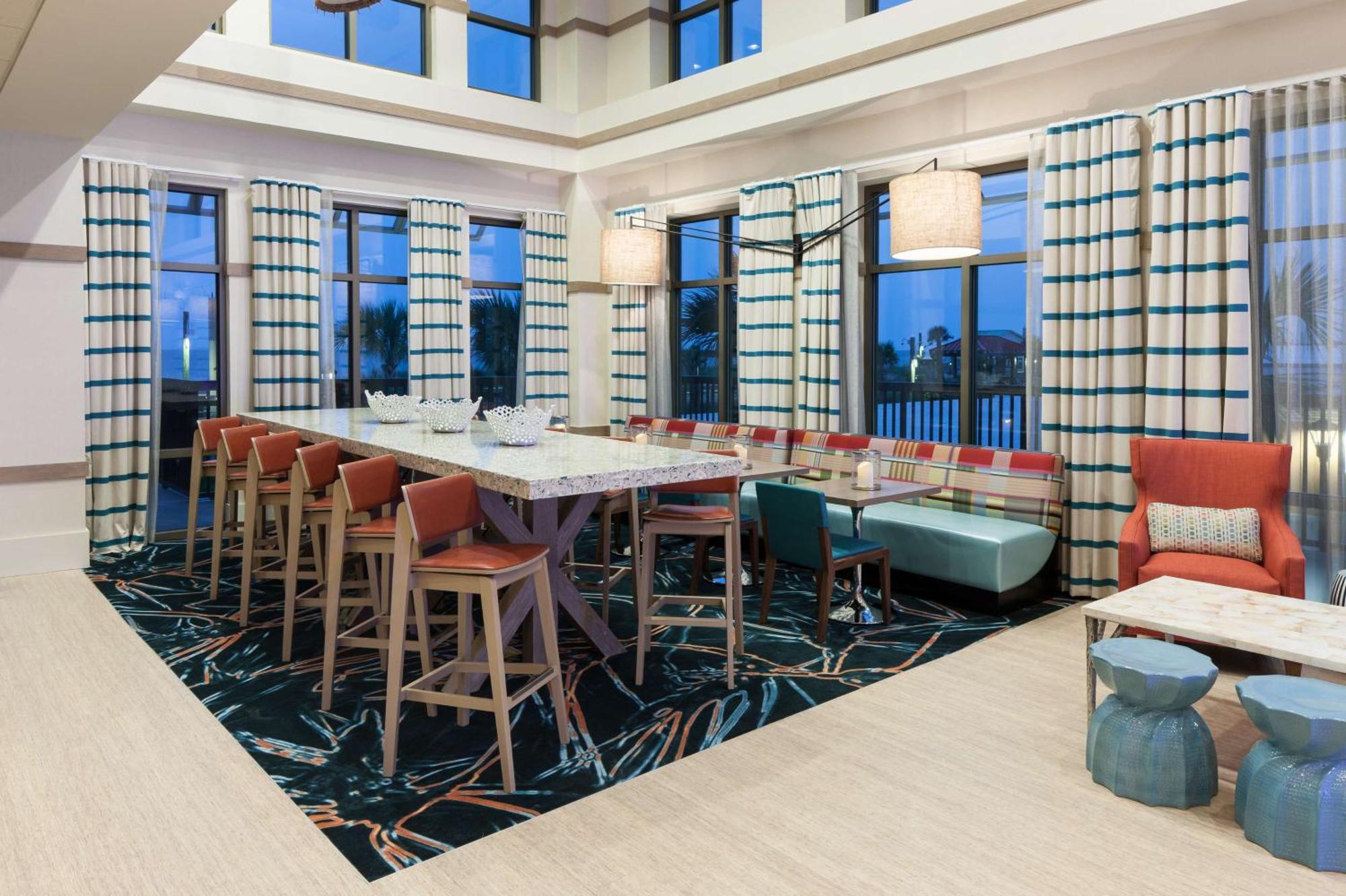 Hampton Inn & Suites By Hilton Carolina Beach Oceanfront Bagian luar foto