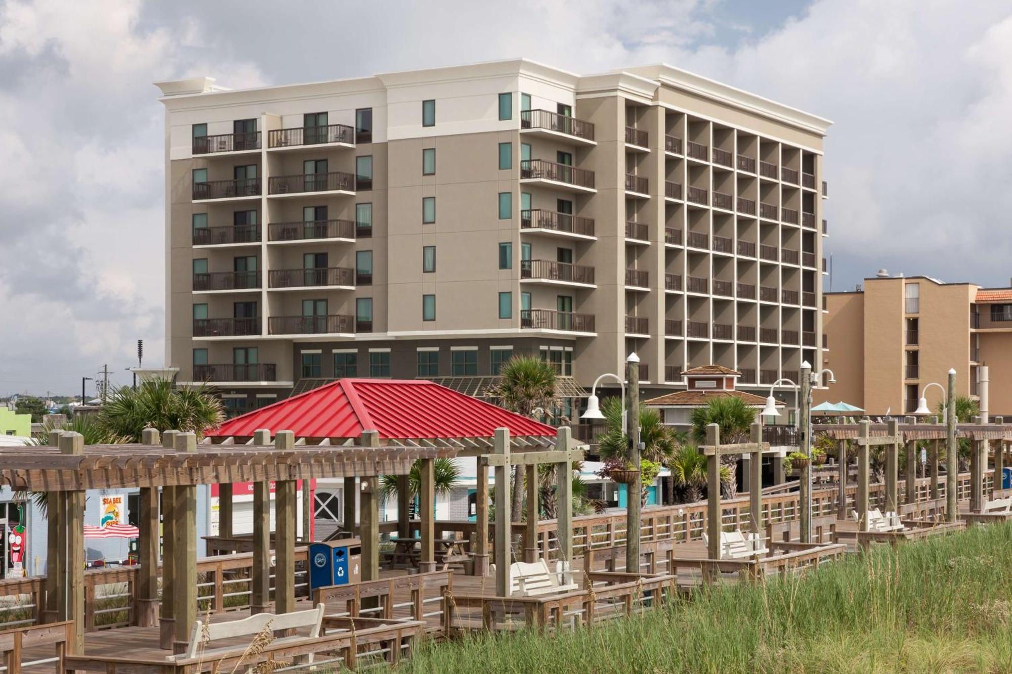 Hampton Inn & Suites By Hilton Carolina Beach Oceanfront Bagian luar foto