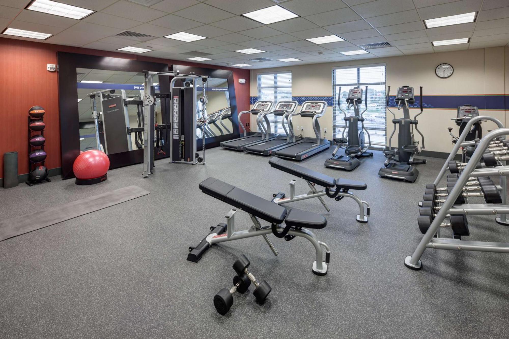 Hampton Inn & Suites By Hilton Carolina Beach Oceanfront Bagian luar foto